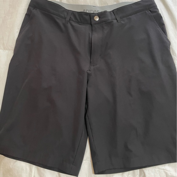 Adidas Black Golf/Athletic Shorts 36 - Picture 1 of 7